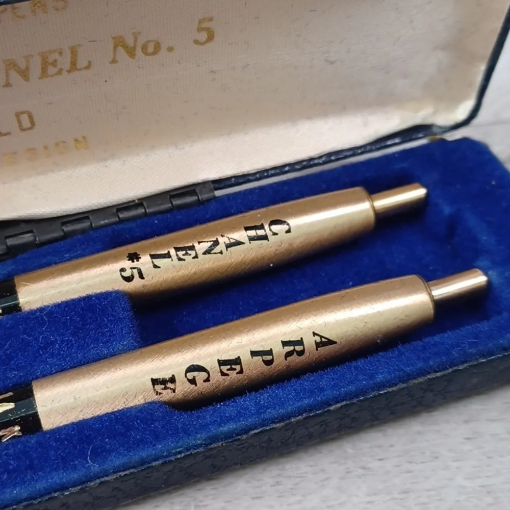 Vintage Perfumed Writing Pens In Case - Picture 3 of 9